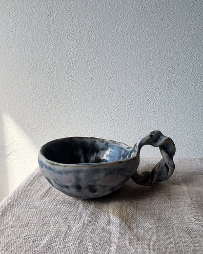Twist Teacup