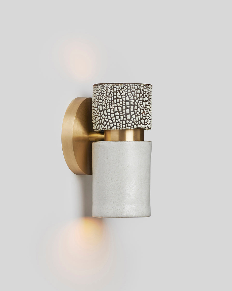 Pilar Cylinder Wallmount