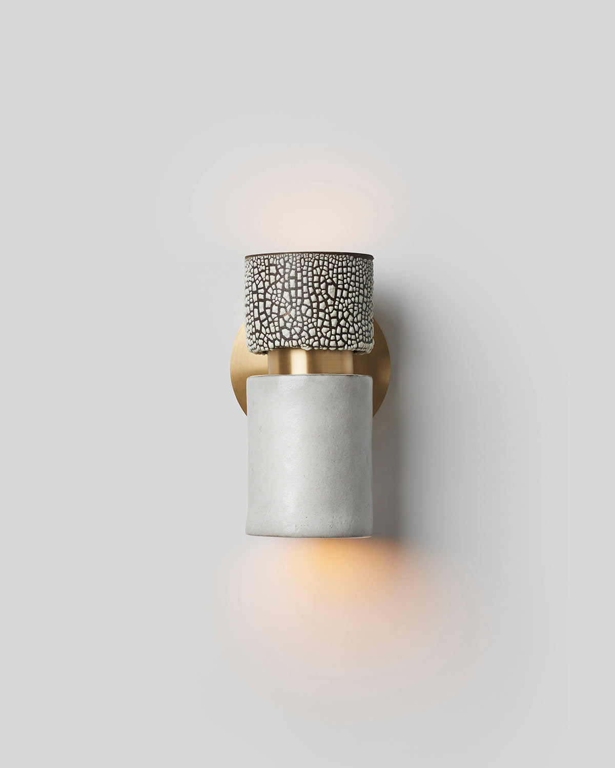 Pilar Cylinder Wallmount